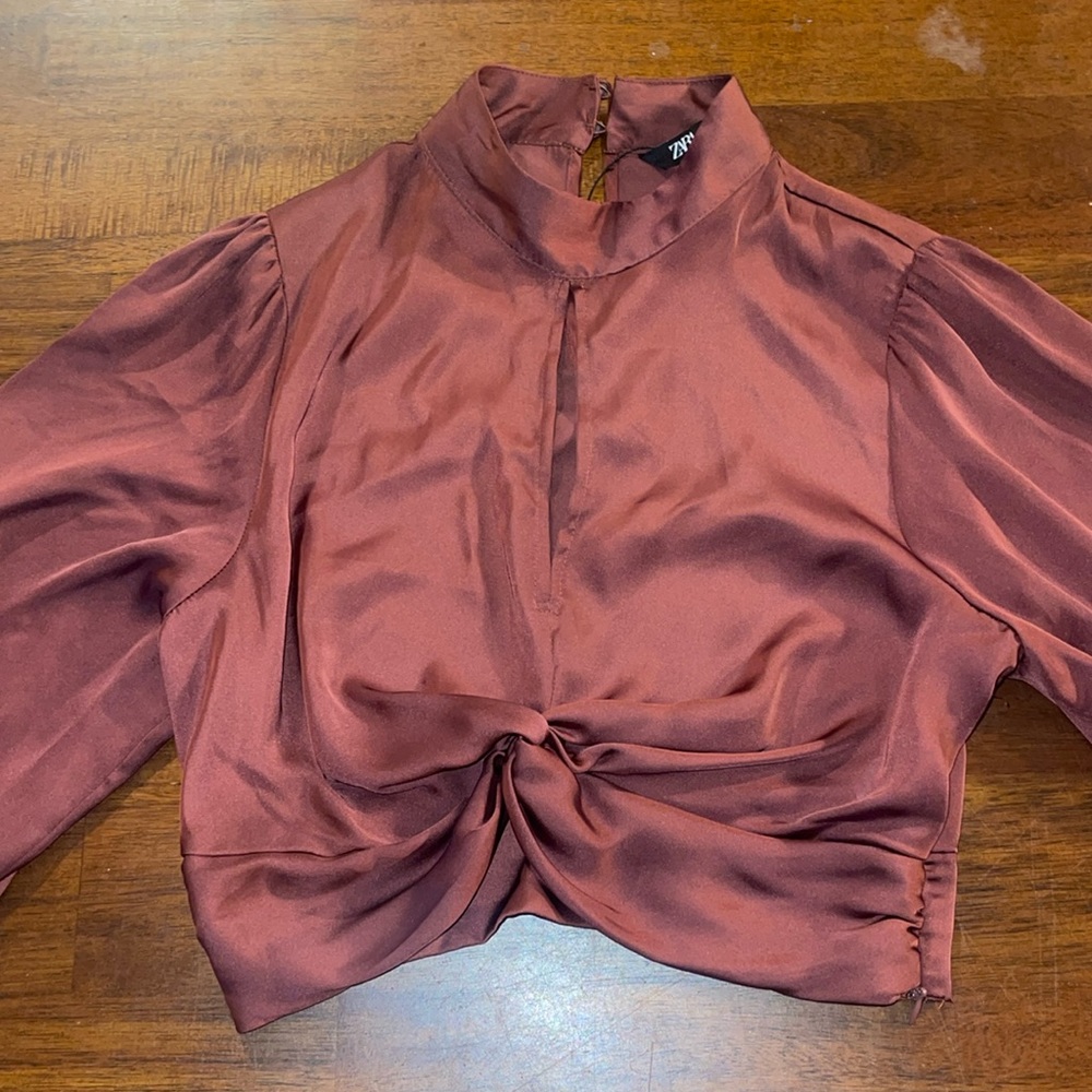 Zara ladies Satin Effect  Knotted Crop Blouse Puff Sleeve. XS. NWOT.